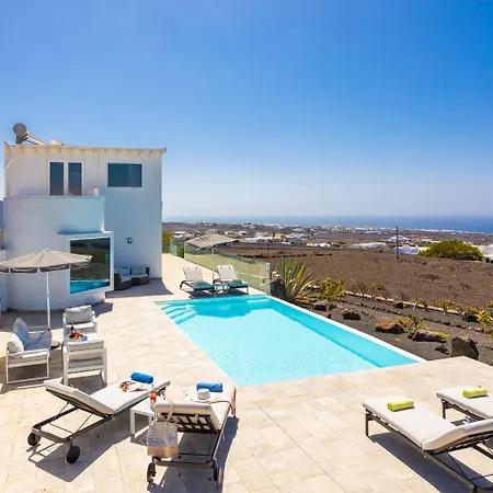 Vila The View
